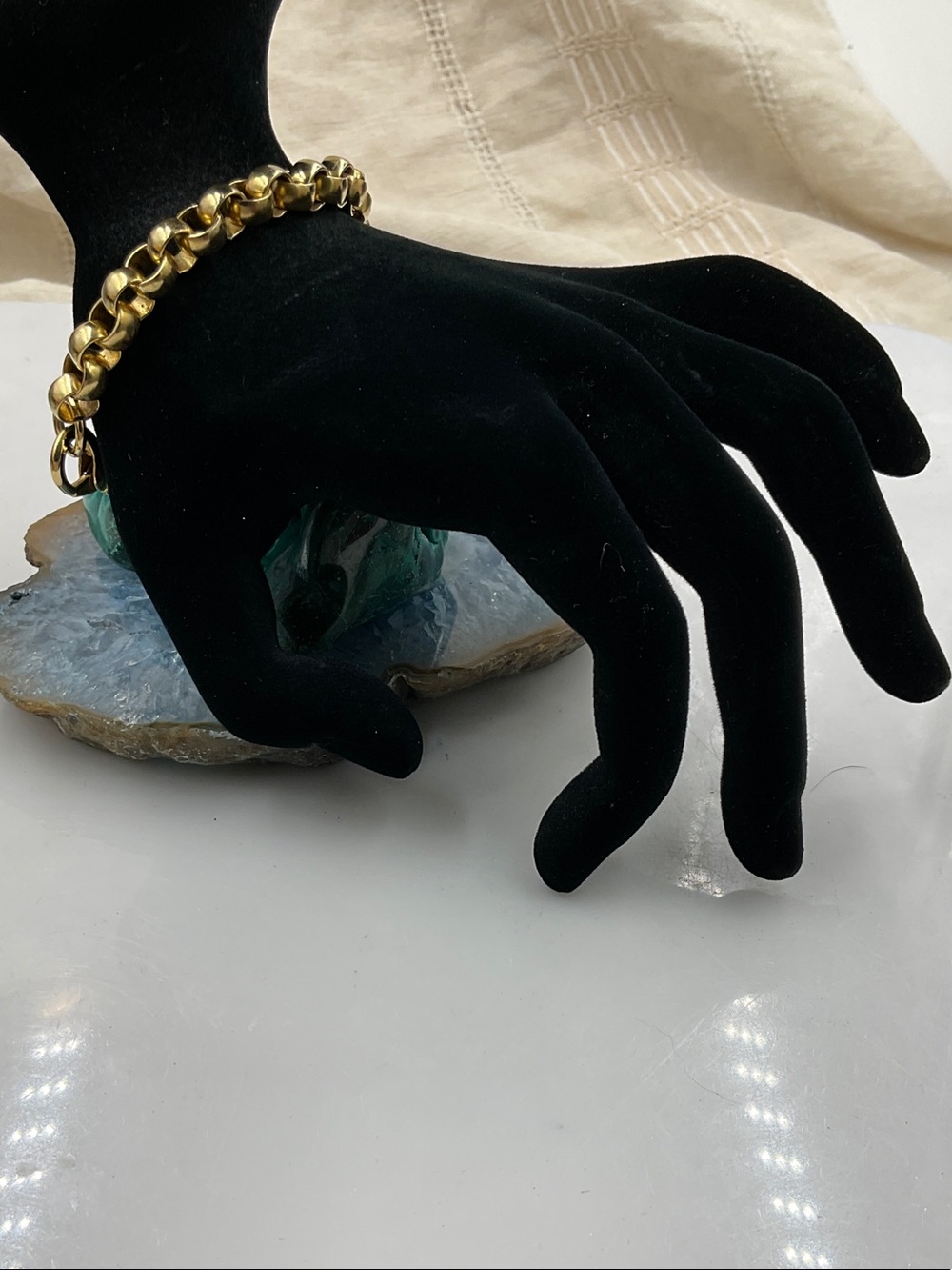 7 1/2” Gold-Tone Chain Link Bracelet - Picture 3 of 7